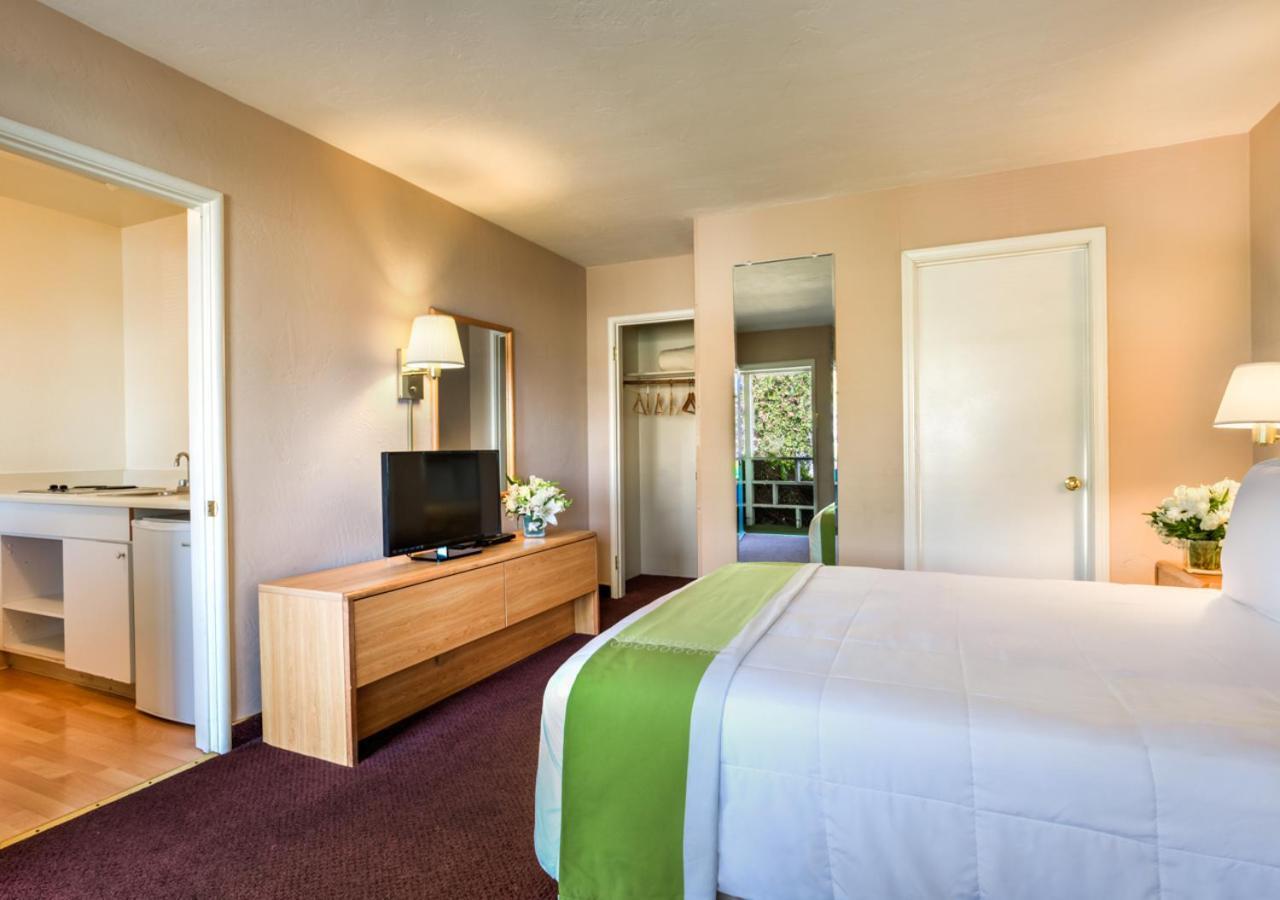 Mariani'S Inn & Restaurant Santa Clara Room photo